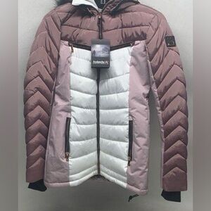 Avalanche Women's White/Pink Quilted
Puffer Coat Size S - NWT